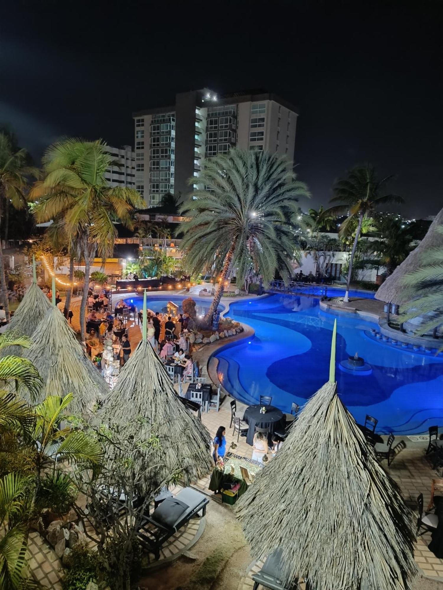 Hotel Margarita Village Porlamar Exterior photo